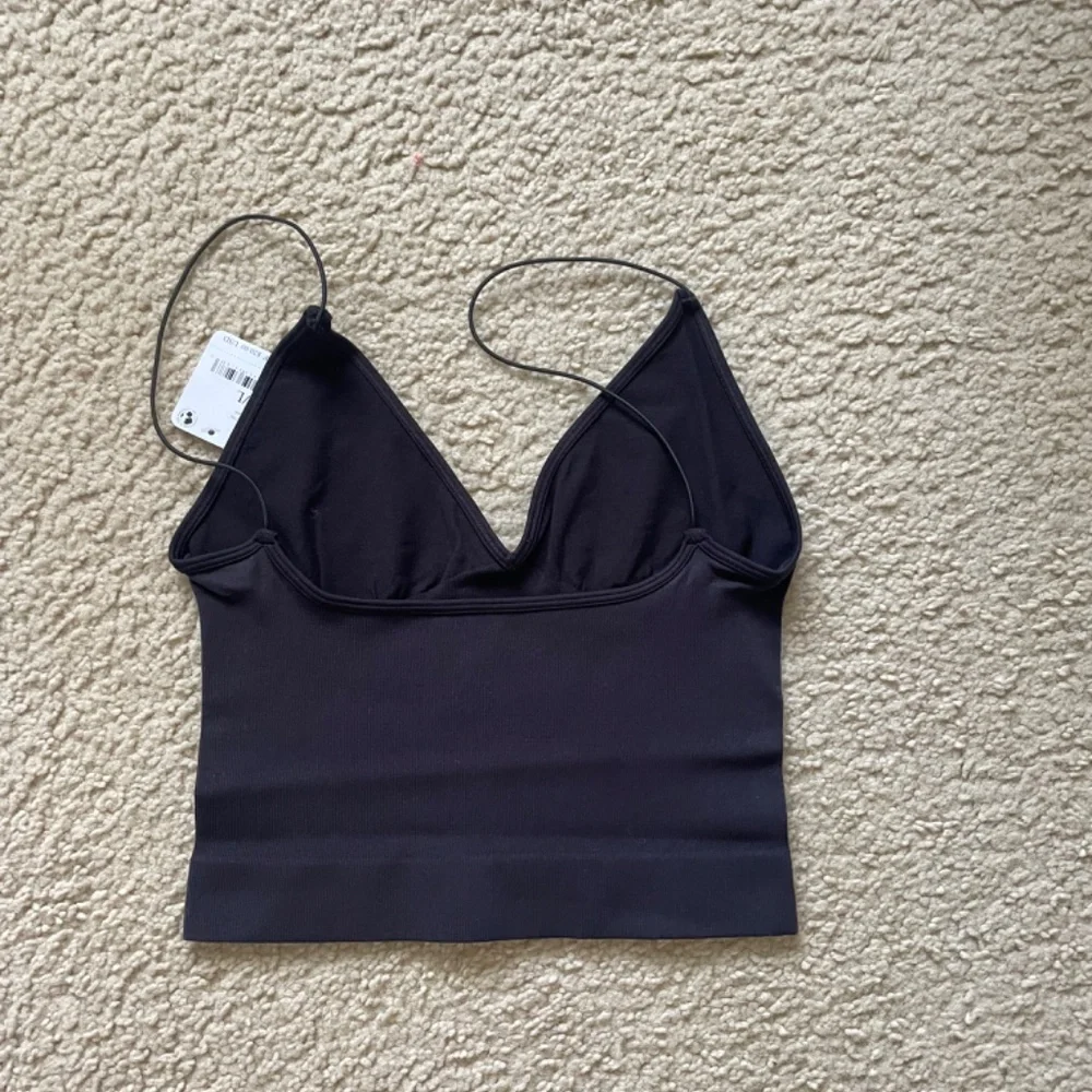 Free people Top Tanks black Size M/L NWT - Picture 7 of 7